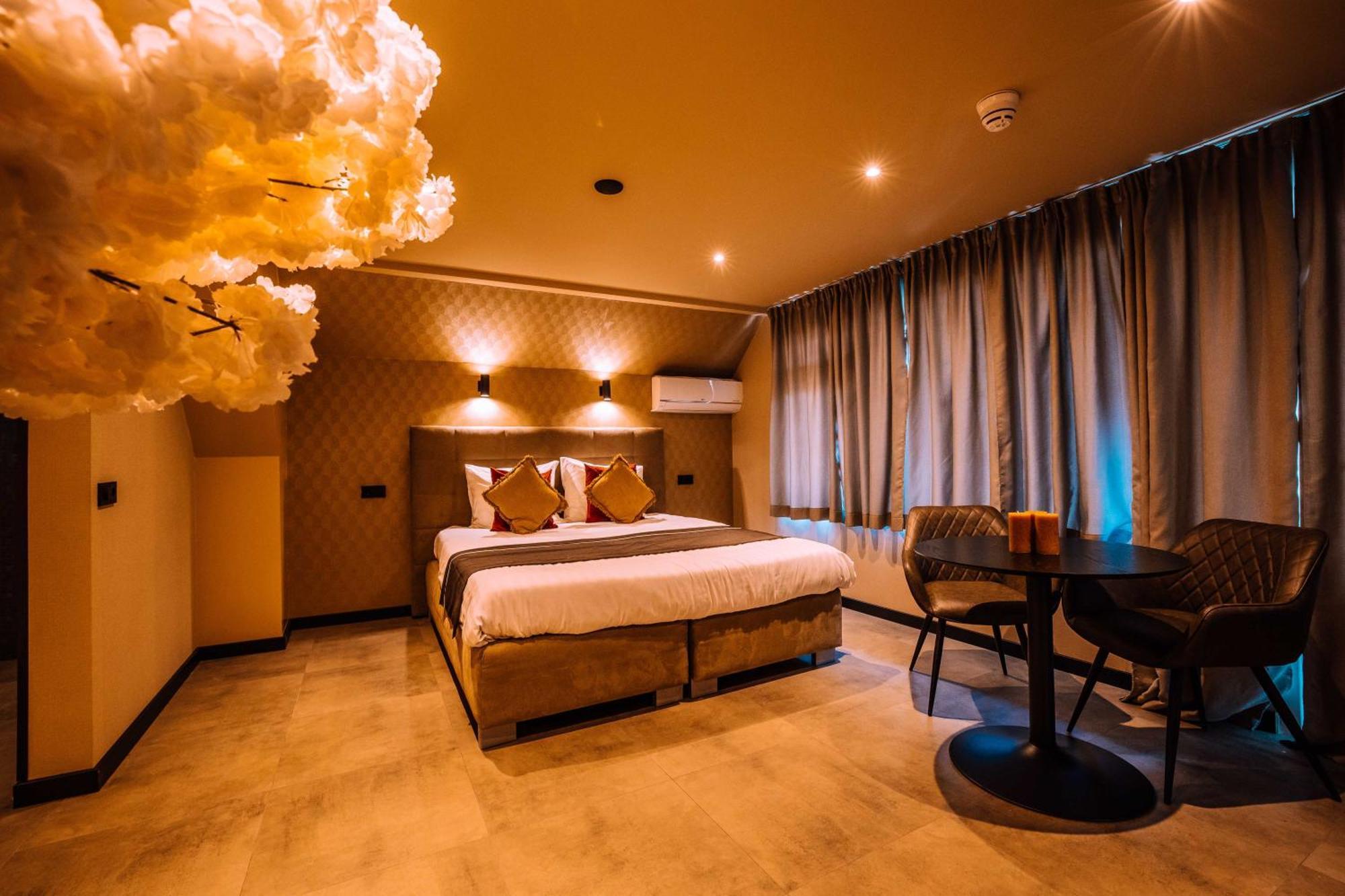 Hotel Buren Buren  Dış mekan fotoğraf