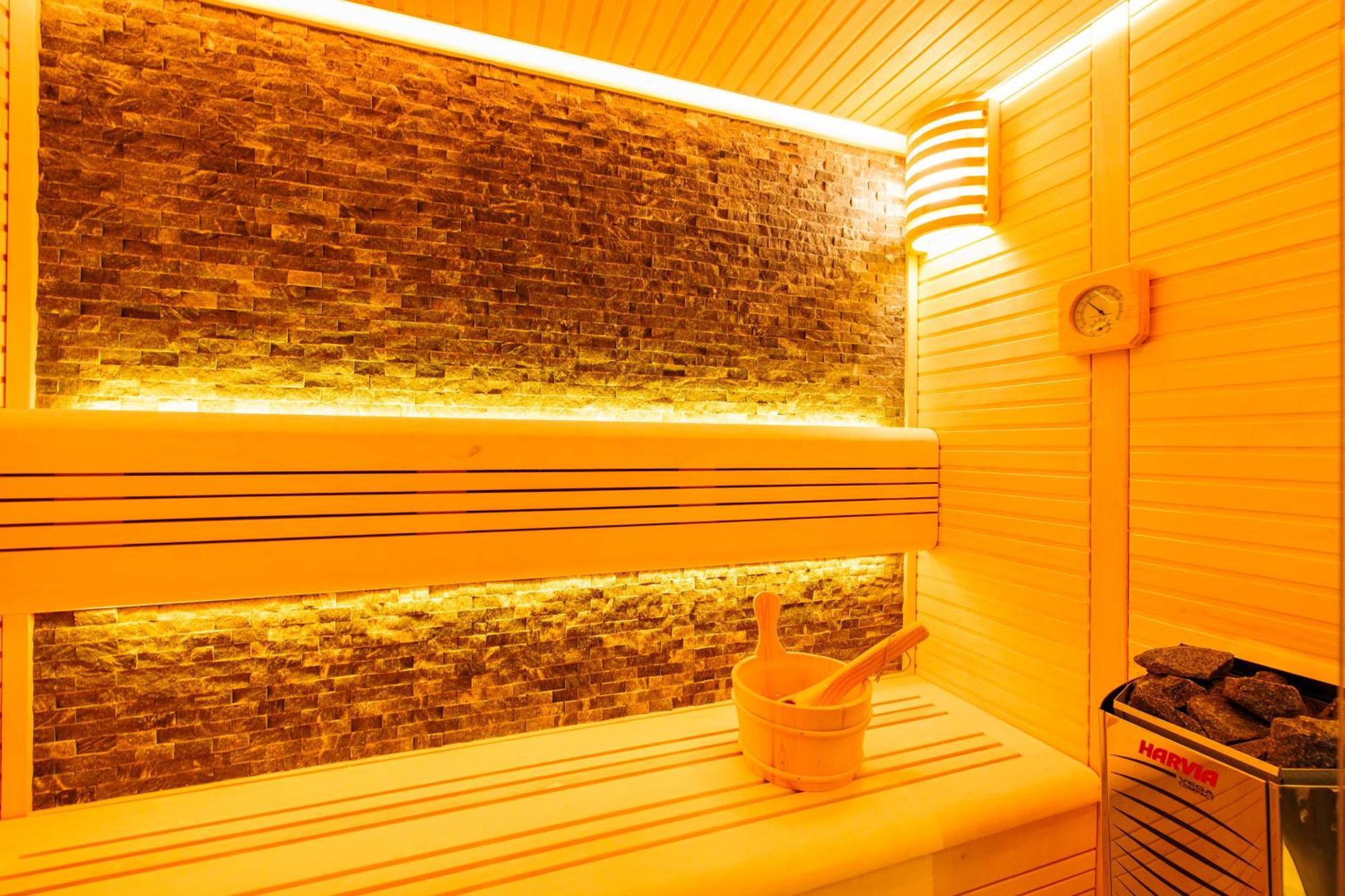Hotel Buren Buren  Dış mekan fotoğraf