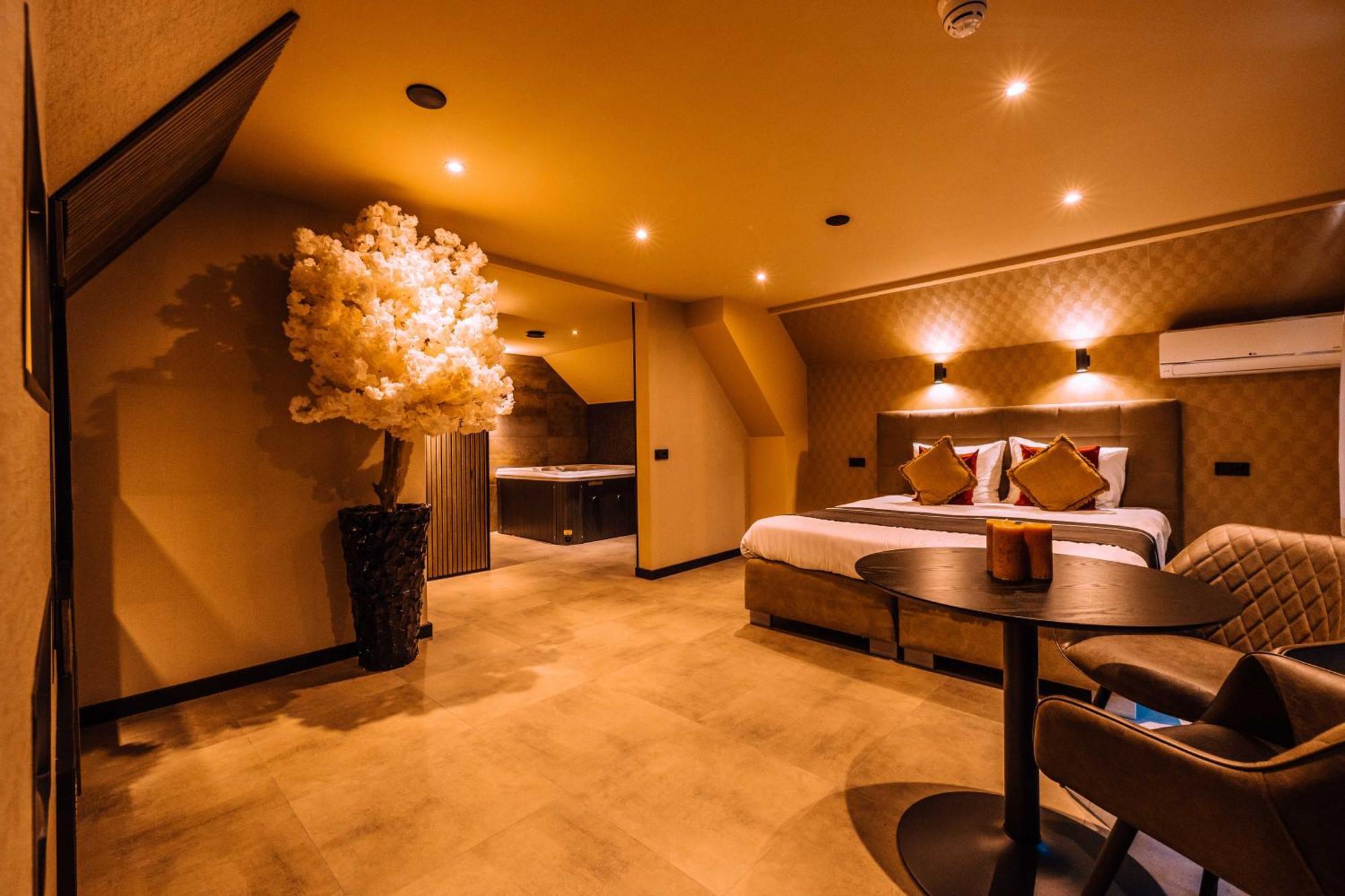 Hotel Buren Buren  Dış mekan fotoğraf